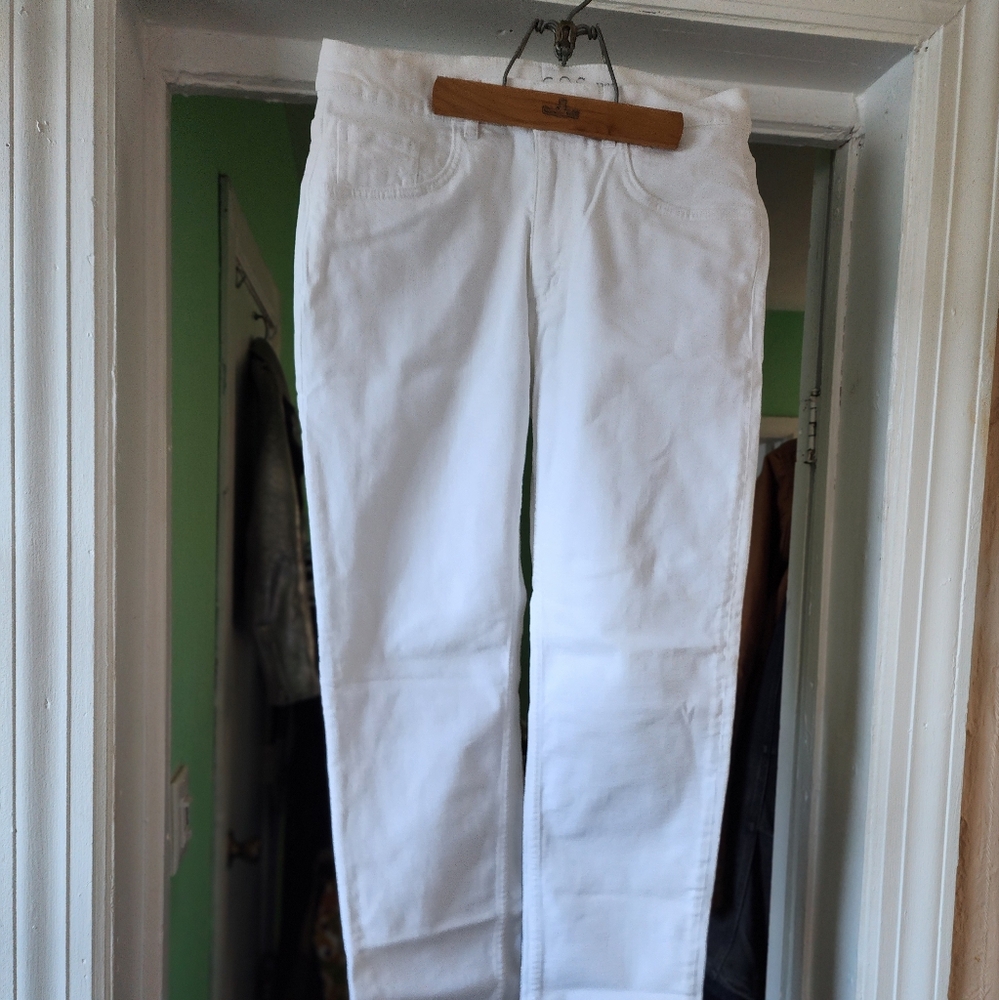 COS men's midrise slim legs white jeans.